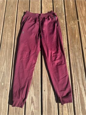Under Armour Burgundy mens Jogger Sweatpants